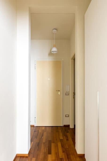 Suite In Via Del Pratello Bologna Exterior photo